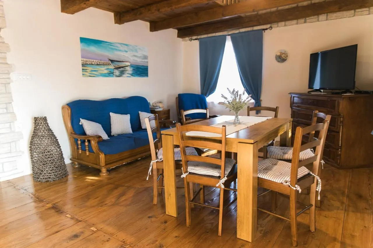 Rustic Apartment Mariva Ljubač