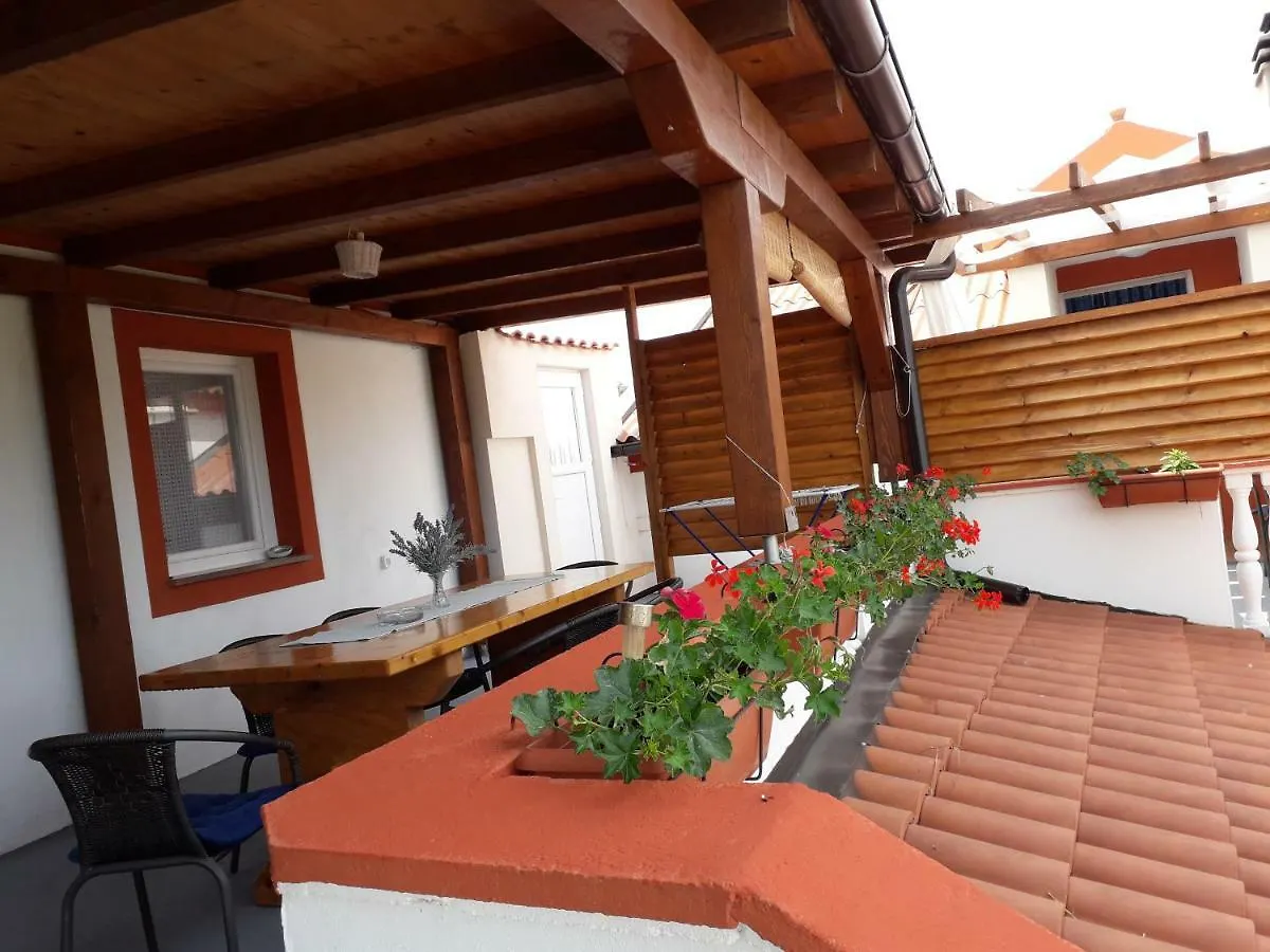 Rustic Apartment Mariva Ljubač